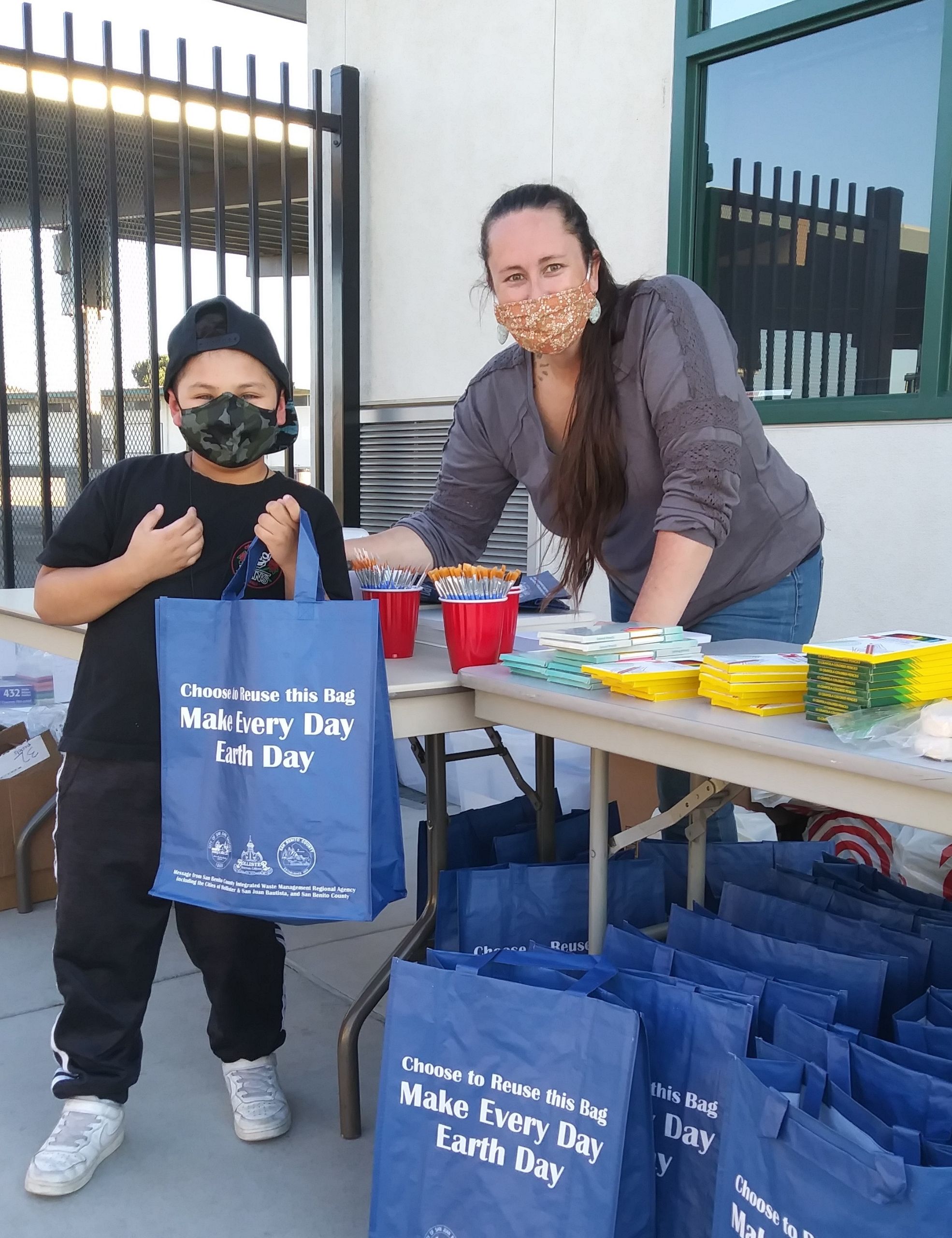 ArtofGiving Art Distribution Art Distribution Sunnyslope School
